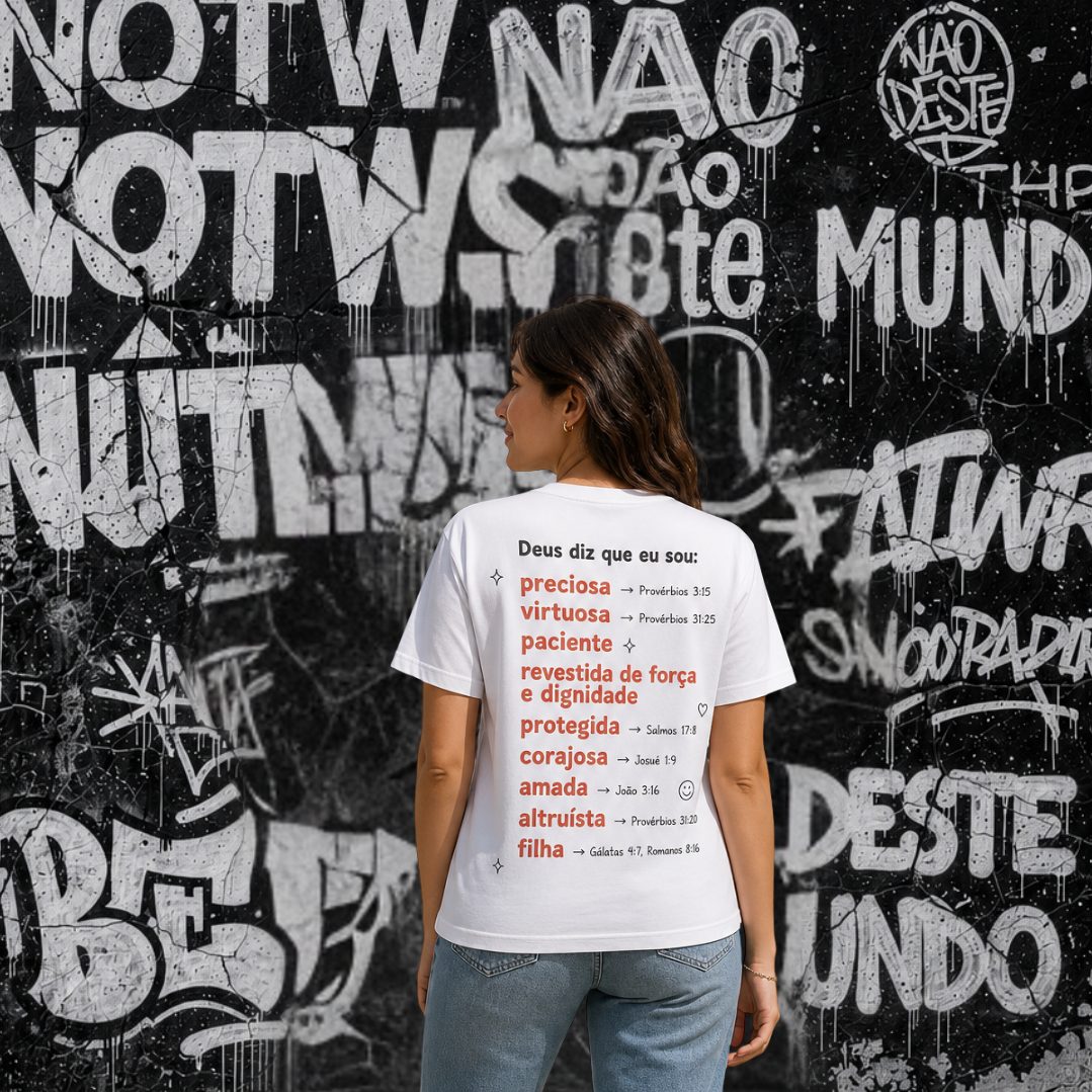 Camisa - Deus cuida - Branca